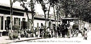 2328- Duperre - Hotel du Chemin de fer et Grande Rue2 cote Alger